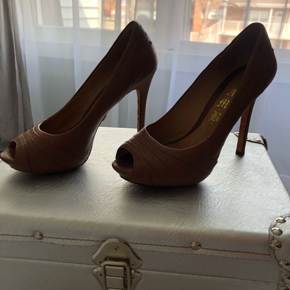 LAMB - Picture 3 of 5